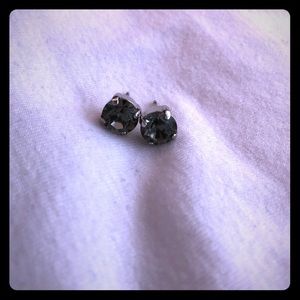 Sabika med size grey stone studs
